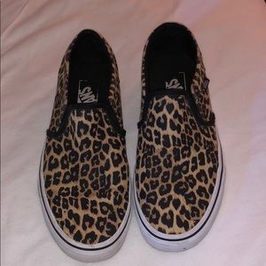 Slip-on Cheetah Print Vans
